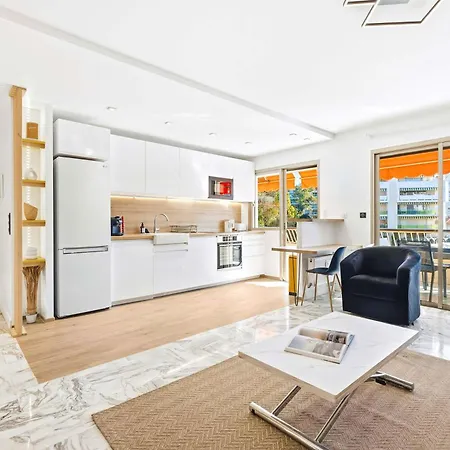 Appartement Lacour - 2 Bedroom - Large Terrace - 2 Min From The Croisette & Beaches Cannes