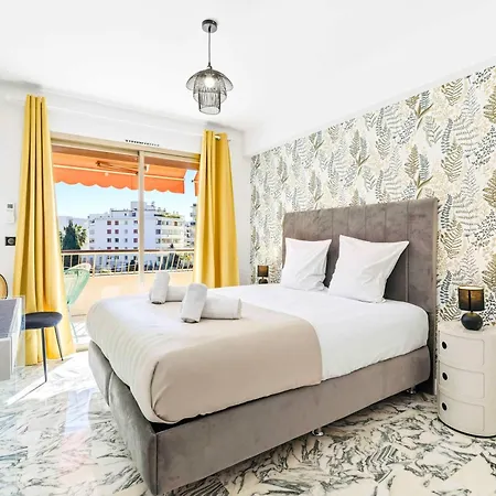 Lacour - 2 Bedroom - Large Terrace - 2 Min From The Croisette & Beaches Apartmán