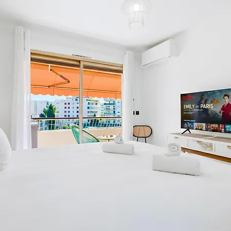 Lacour - 2 Bedroom - Large Terrace - 2 Min From The Croisette & Beaches Канны