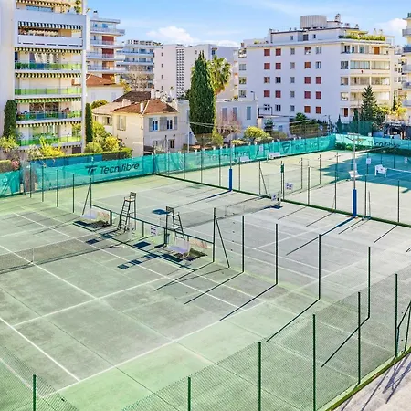Lacour - 2 Bedroom - Large Terrace - 2 Min From The Croisette & Beaches