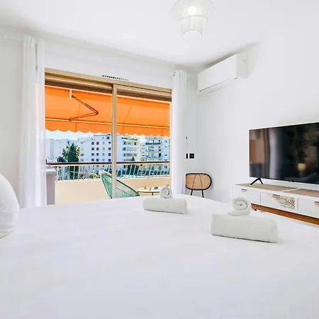 Lacour - 2 Bedroom - Large Terrace - 2 Min From The Croisette & Beaches Appartamento *