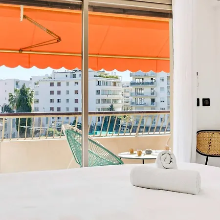Apartment Lacour - 2 Bedroom - Large Terrace - 2 Min From The Croisette & Beaches *