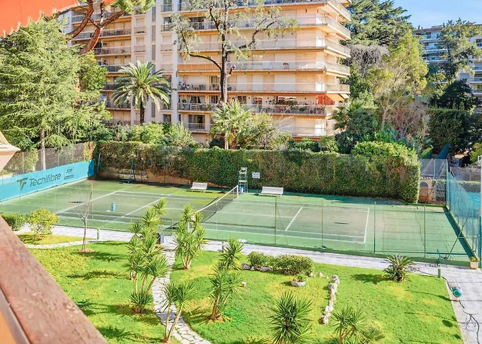 Lacour - 2 Bedroom - Large Terrace - 2 Min From The Croisette & Beaches *