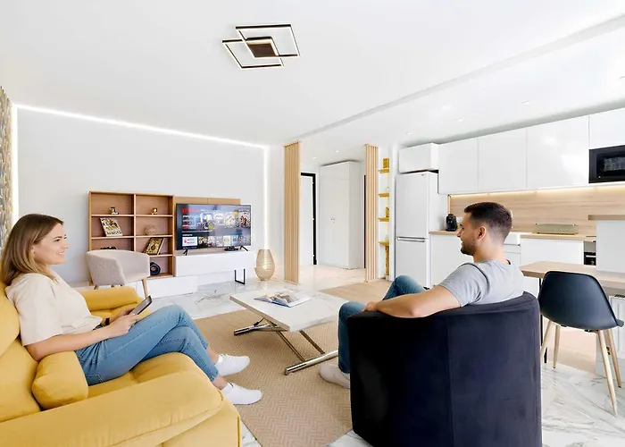 Lacour - 2 Bedroom - Large Terrace - 2 Min From The Croisette & Beaches * Cannes