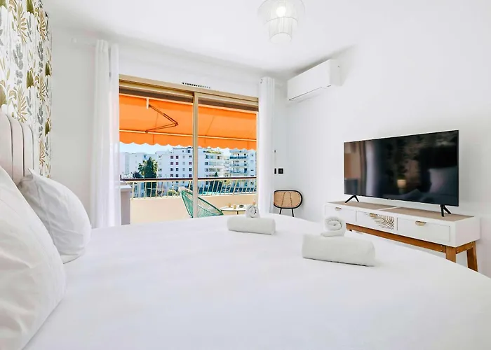 Lacour - 2 Bedroom - Large Terrace - 2 Min From The Croisette & Beaches Apartament *